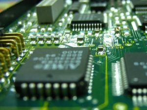 Read more about the article 반도체 산업 불안정함의 제거가 곧 증시의 훈풍을 부른다